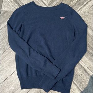 Women’s Hollister crew neck sweater